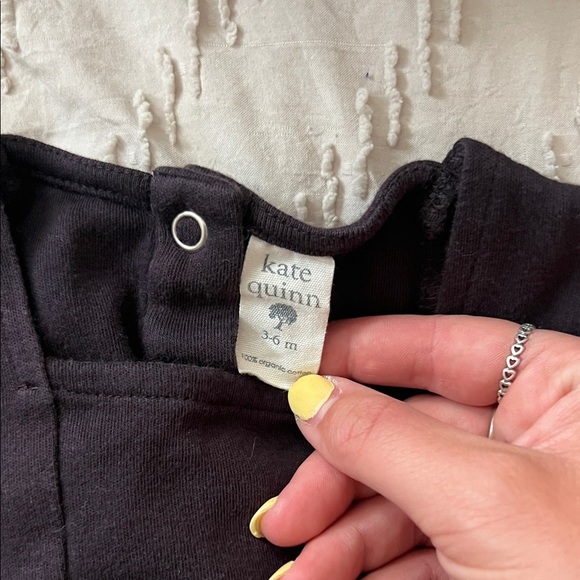 Kate Quinn Black Sleeveless Diaper Cover - Picture 2 of 4